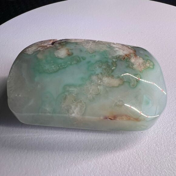 Green Flower Agate Crystal Palmstone (#8)‎ - Picture 4 of 13